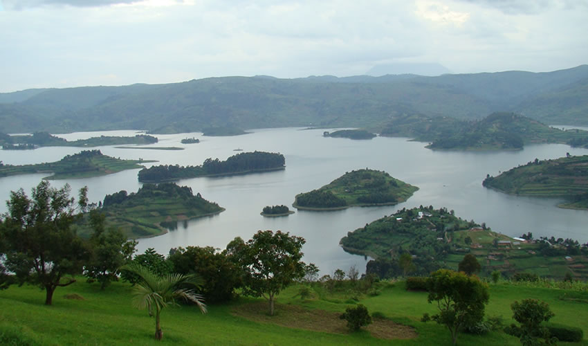 beautiful-lake-bunyonyi
