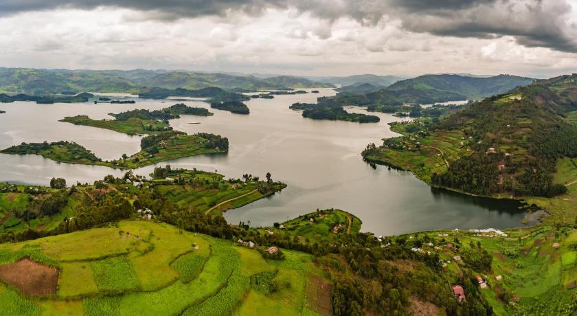 lake-bunyonyi